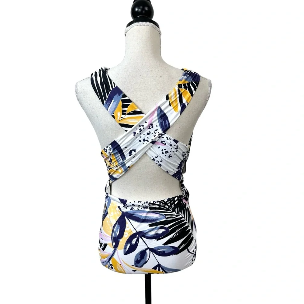 SwimRX One Piece Swimsuit Size 2X Tropical Print Plunge Beach Vacation Resort
